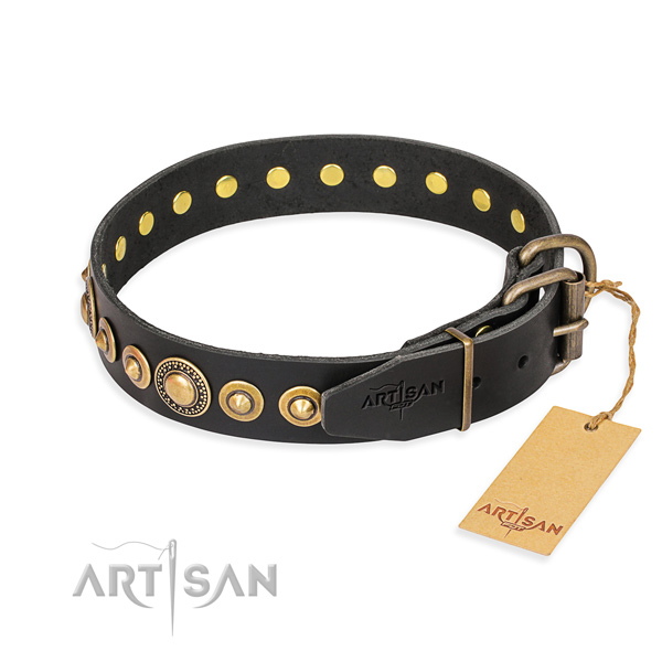 Flexible full grain leather collar created for your pet