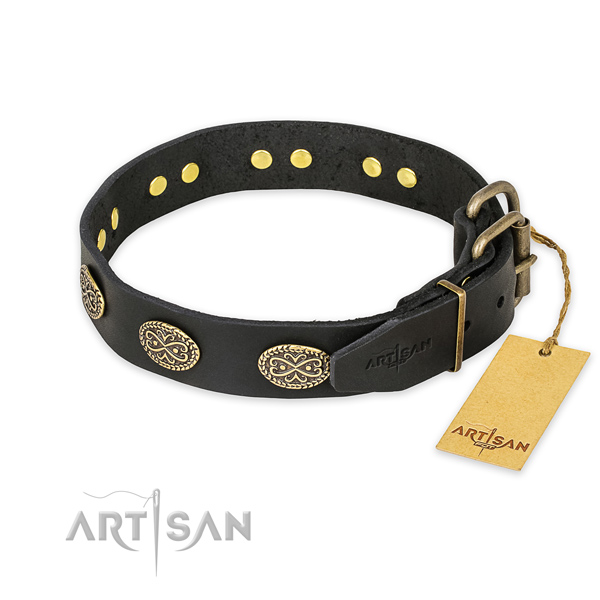 Durable traditional buckle on full grain leather collar for your attractive pet