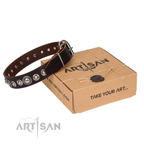 Top notch natural leather dog collar